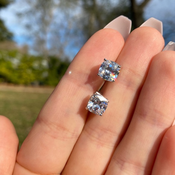 NEW 925 silver stud earrings - Picture 3 of 7